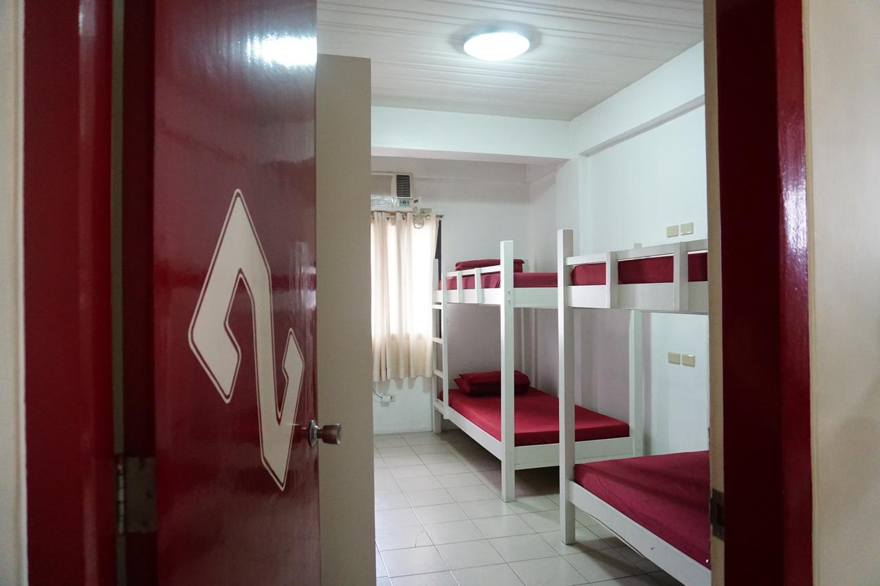 Tarasa Hostel Pasay Esterno foto