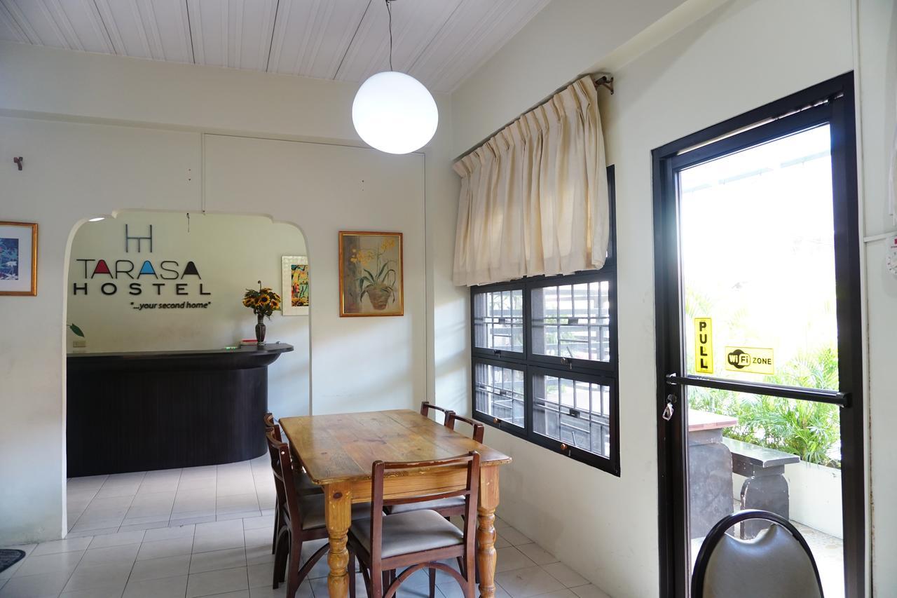 Tarasa Hostel Pasay Esterno foto